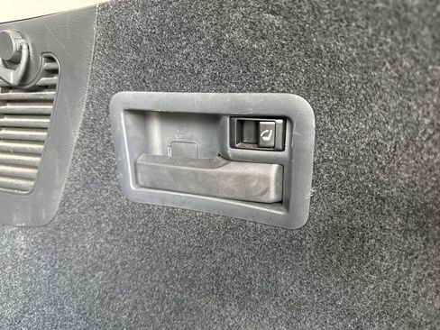 Used 2018 Nissan Murano Platinum w/ Cargo Package image 17