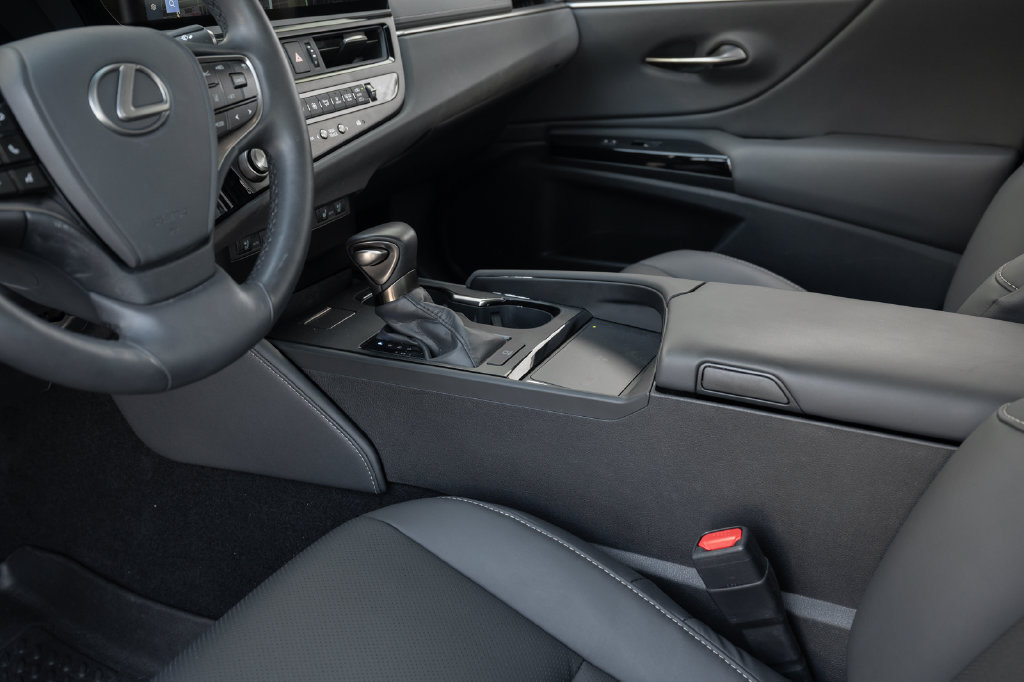 Used 2025 Lexus ES 350 w/ Premium Package FWD image 36