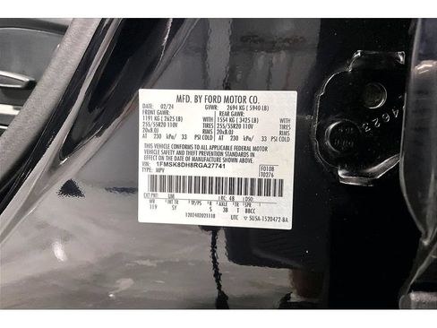 Used 2024 Ford Explorer XLT w/ Equipment Group 202A AWD/4WD image 27