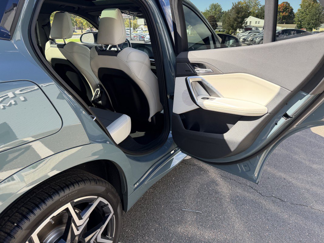 Used 2026 BMW X2 M35i AWD/4WD image 22