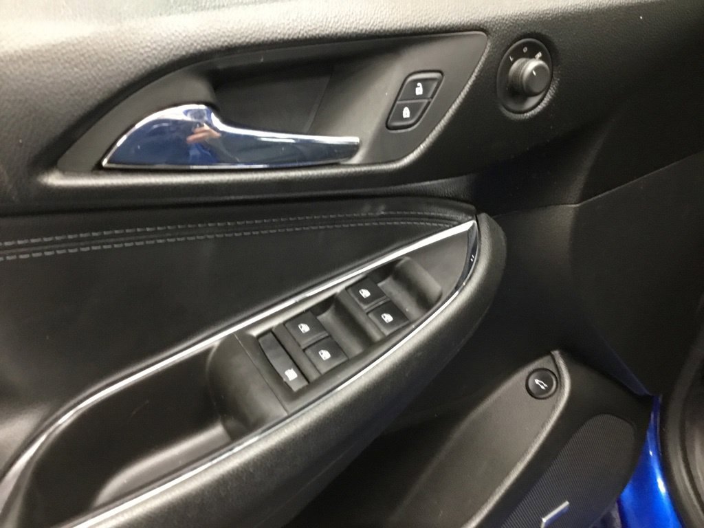 Used 2016 Chevrolet Cruze Premier FWD image 6