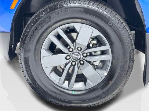 Used 2025 Nissan Frontier SV image 53