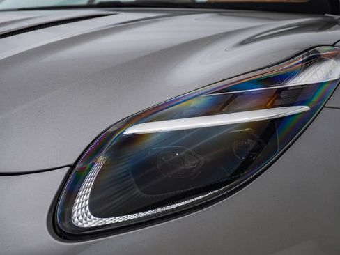 Used 2025 Aston Martin DB12 Coupe RWD image 6
