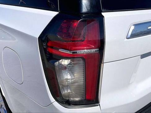 Used 2021 Chevrolet Suburban High Country AWD/4WD image 30