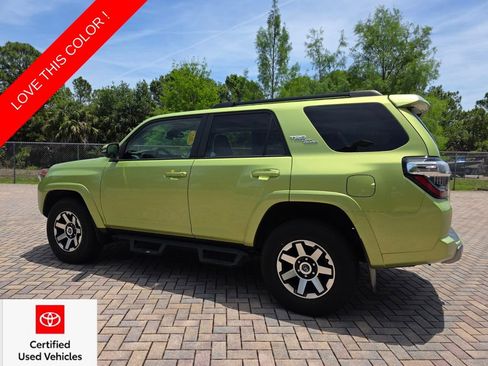 Used 2023 Toyota 4Runner TRD Off-Road Premium w/ Moonroof Package AWD/4WD image 9