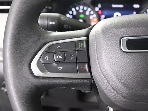 Used 2025 Jeep Compass Limited AWD/4WD image 34