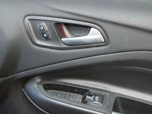 Used 2016 Ford C-MAX Energi w/ Equipment Group 302A image 9