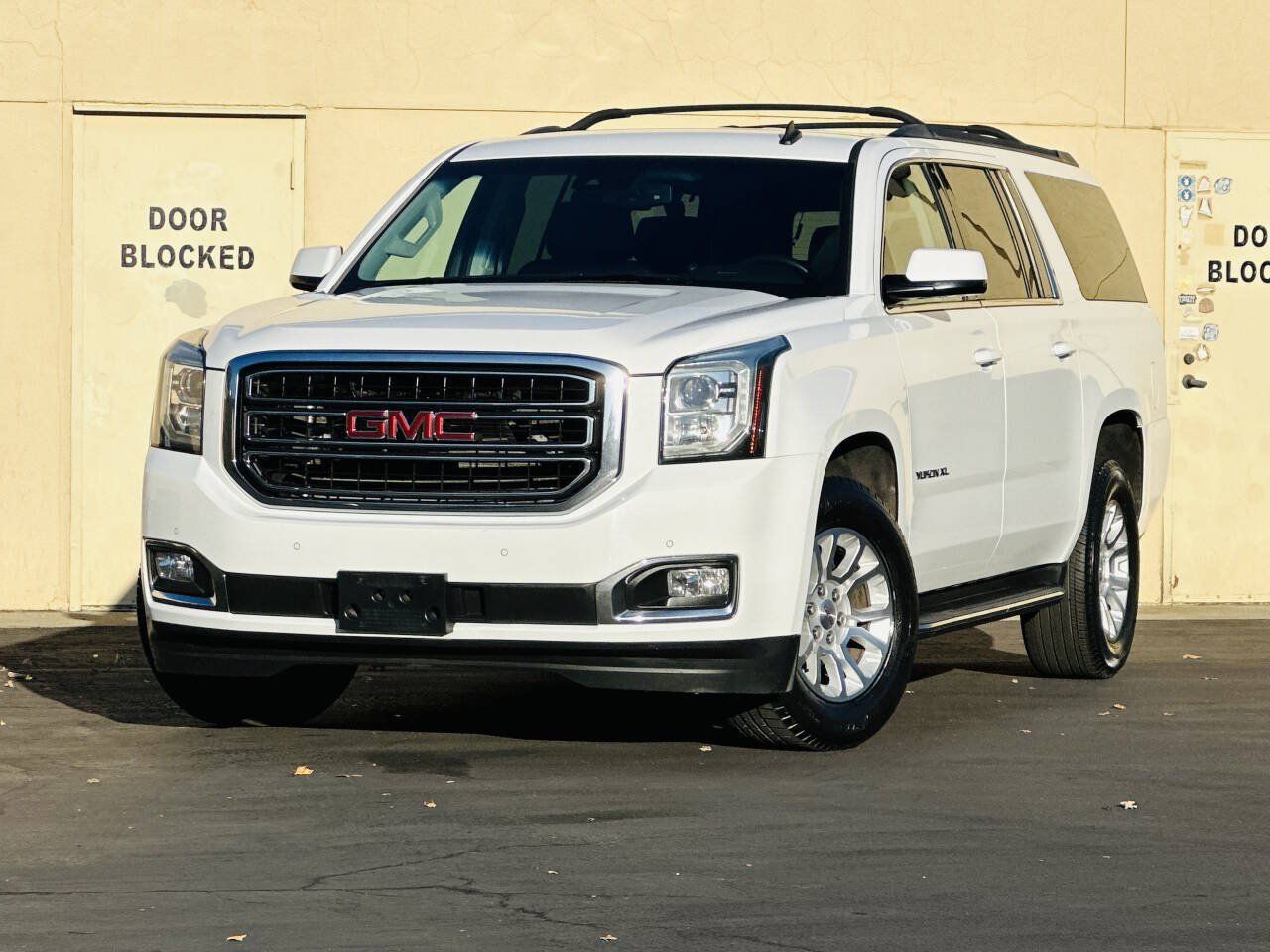 Used 2015 GMC Yukon XL SLT AWD/4WD image 2