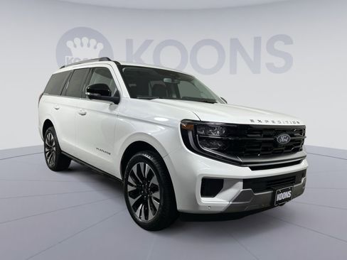 New 2026 Ford Expedition Platinum w/ Driver's Package image 10