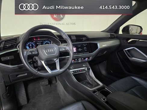 Used 2023 Audi Q3 2.0T Premium w/ Convenience Package AWD/4WD image 21