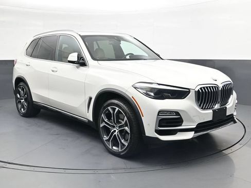 Used 2021 BMW X5 xDrive40i w/ Convenience Package AWD/4WD image 2