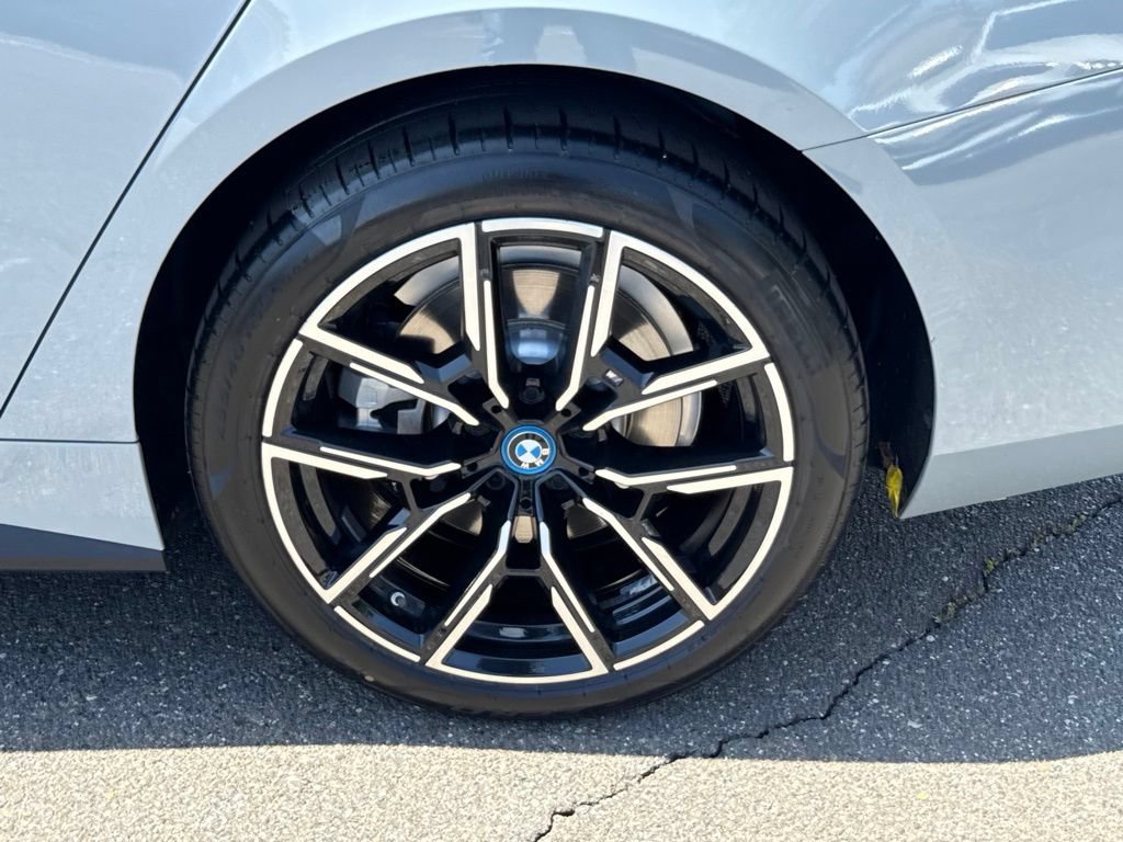 Certified 2023 BMW i4 eDrive40 w/ M Sport Package RWD image 14