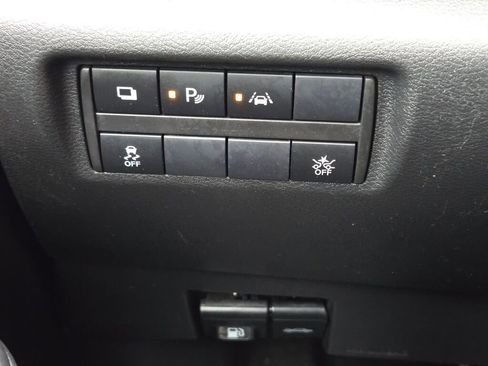 Used 2024 Nissan Versa S w/ Trunk Package image 20