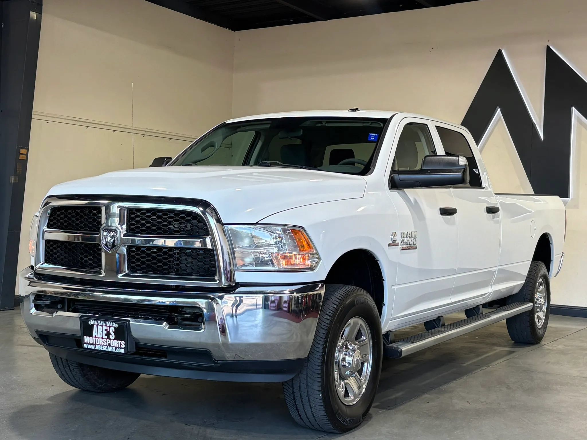 Used 2018 RAM 2500 Tradesman w/ Chrome Appearance Group AWD/4WD image 1