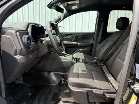 Used 2023 Chevrolet Colorado W/T RWD image 6