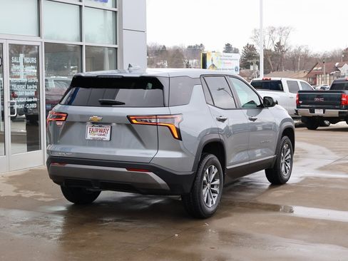 New 2026 Chevrolet Equinox LT image 3