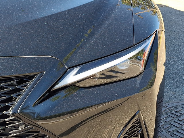 Used 2024 Lexus IS 350 F Sport w/ Memory Package AWD/4WD image 9