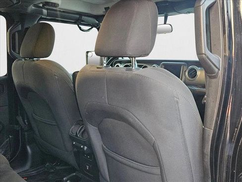 Used 2019 Jeep Wrangler Unlimited Sahara w/ LED Lighting Group image 16