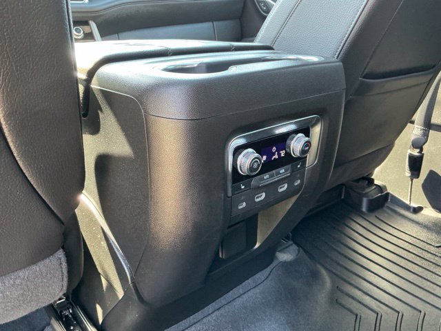 Used 2024 GMC Yukon XL Denali w/ Denali Reserve Package AWD/4WD image 39