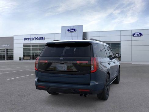 New 2025 Ford Expedition Platinum w/ Stealth Performance Package image 35