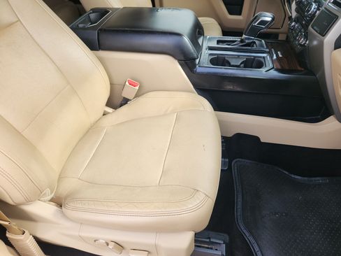Used 2015 Ford F150 Lariat w/ Equipment Group 501A Mid RWD image 14