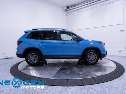 Used 2025 Honda Passport TrailSport image 34