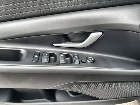 New 2026 Hyundai Elantra SE image 15