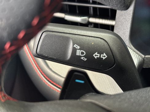 Used 2025 Ford Explorer ST AWD/4WD image 25