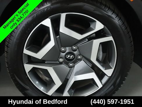 Used 2023 Hyundai Palisade Limited w/ Winter Package AWD/4WD image 11