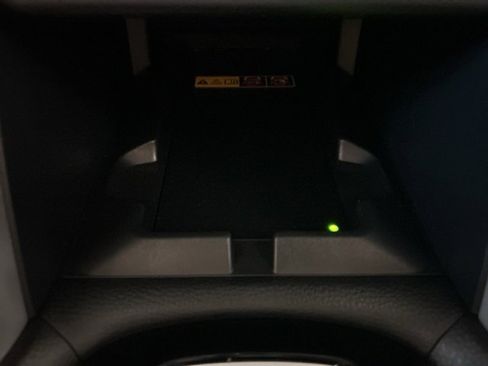 Used 2024 Toyota Corolla Cross LE image 18