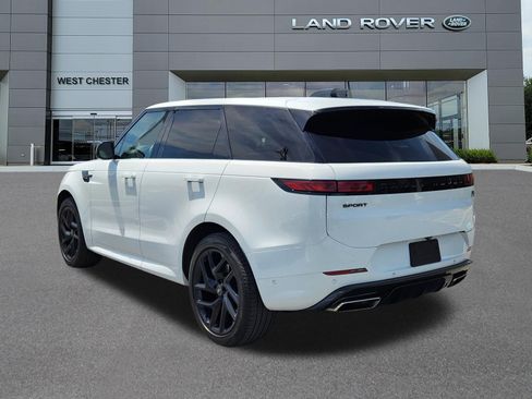 Used 2023 Land Rover Range Rover Sport SE Dynamic AWD/4WD image 3