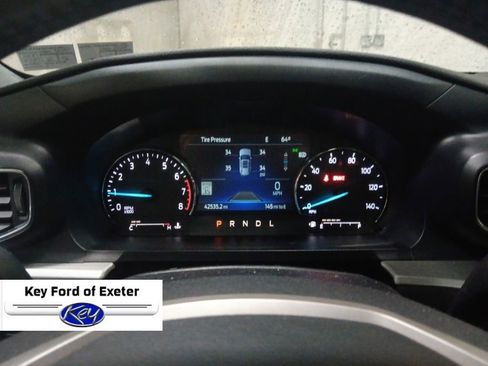 Used 2022 Ford Explorer XLT w/ Equipment Group 202A AWD/4WD image 31