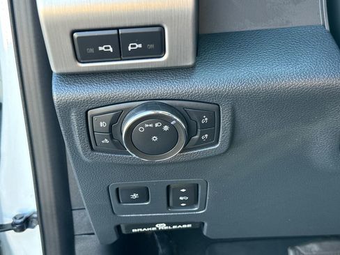 Used 2022 Ford F450 Platinum w/ FX4 Off-Road Package image 14