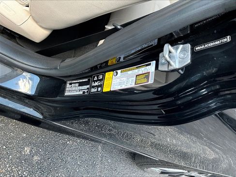 Used 2017 BMW M240i xDrive Convertible AWD/4WD image 18
