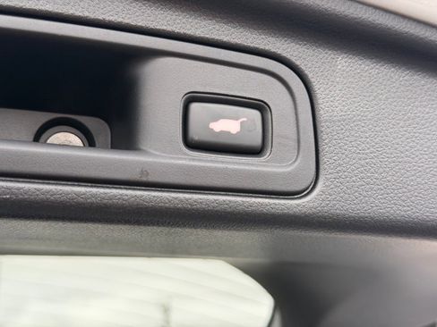 Used 2022 Honda Pilot Touring image 38