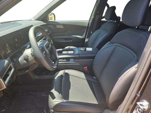 New 2027 Kia Telluride LX FWD image 17