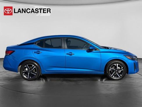 Used 2025 Nissan Sentra SV FWD image 8