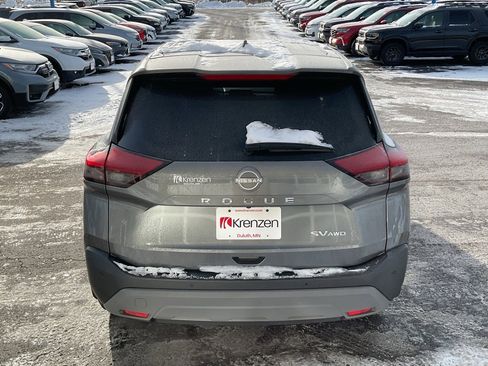 Used 2022 Nissan Rogue SV image 6