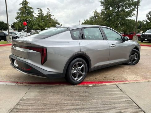 Used 2025 Kia K4 FWD image 6