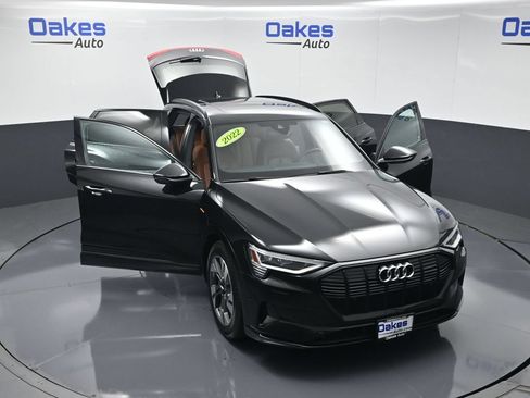 Used 2022 Audi e-tron Premium w/ Convenience Plus Package AWD/4WD image 55