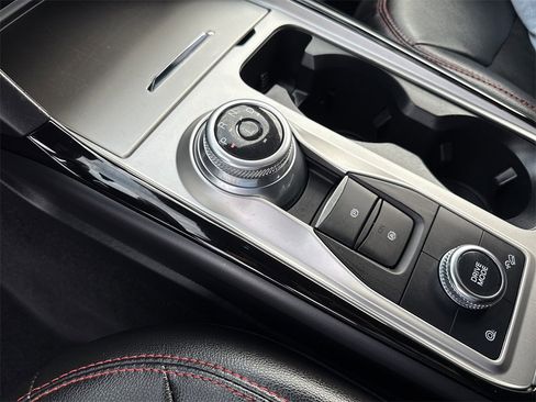 Used 2022 Ford Explorer ST-Line w/ Class IV Trailer Tow Package image 32