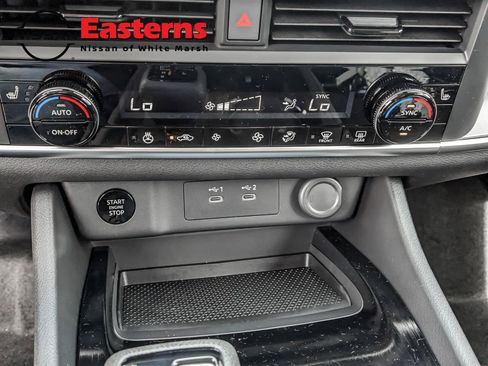 New 2026 Nissan Pathfinder Platinum image 21