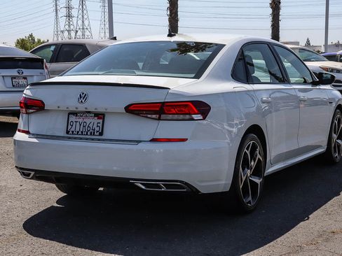 Used 2021 Volkswagen Passat 2.0T R-Line FWD image 7
