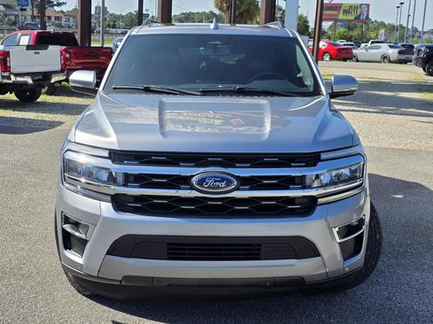 Used 2024 Ford Expedition Max Limited RWD image 3