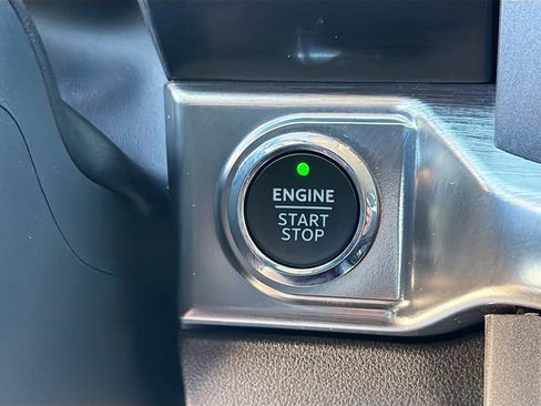 Used 2023 Ford F150 Lariat w/ Trailer Tow Package image 34