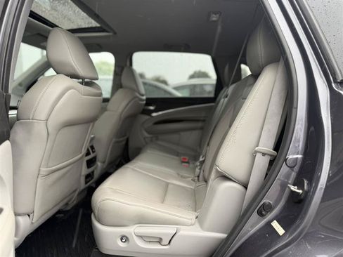 Used 2017 Acura MDX SH-AWD image 26