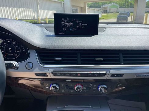 Used 2018 Audi Q7 2.0T Premium Plus w/ Premium Plus Package AWD/4WD image 22