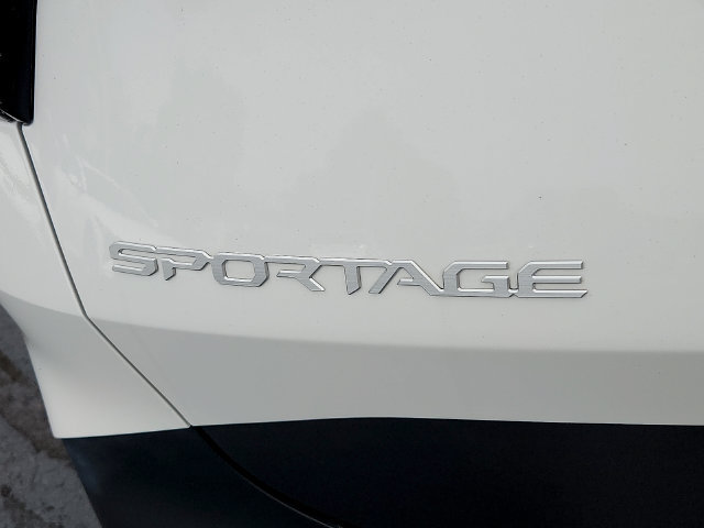 Used 2025 Kia Sportage EX AWD/4WD image 30