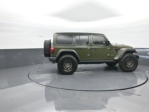 Used 2022 Jeep Wrangler Unlimited Rubicon w/ Xtreme Recon 35" Tire Package image 8