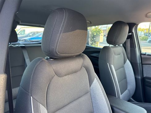 Used 2021 Chevrolet TrailBlazer LS w/ LPO, Blackout Package image 13